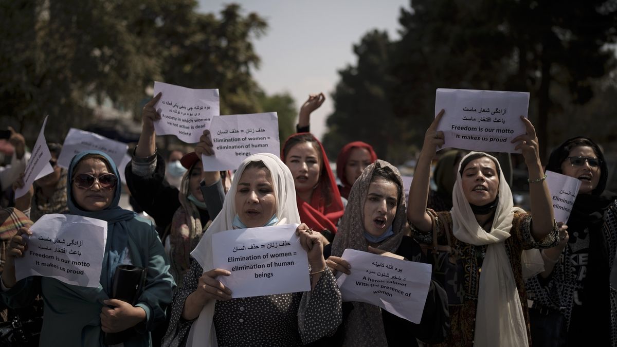 V Kábulu nemají ženy chodit do práce, dámské toalety ale hlídat mohou